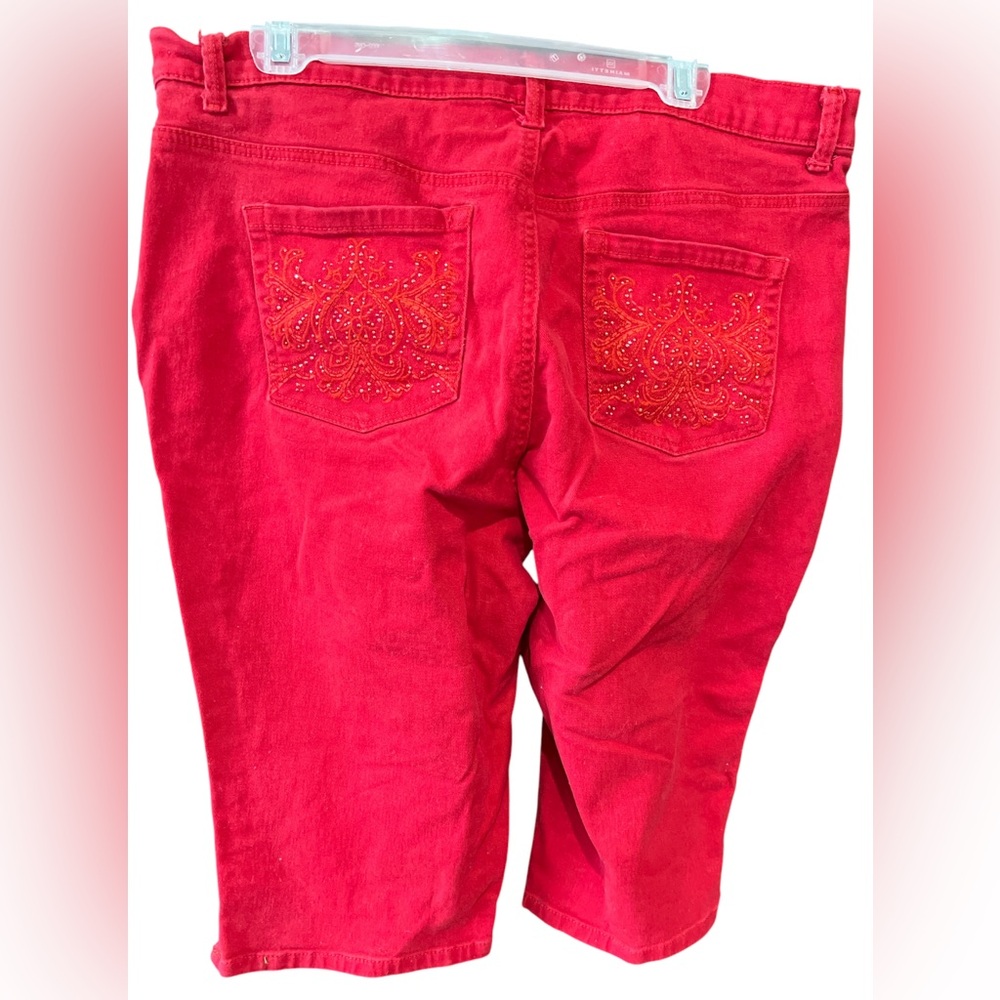 Gloria Vanderbilt Amanda classic fit red denim capris size 16W - Picture 7 of 13